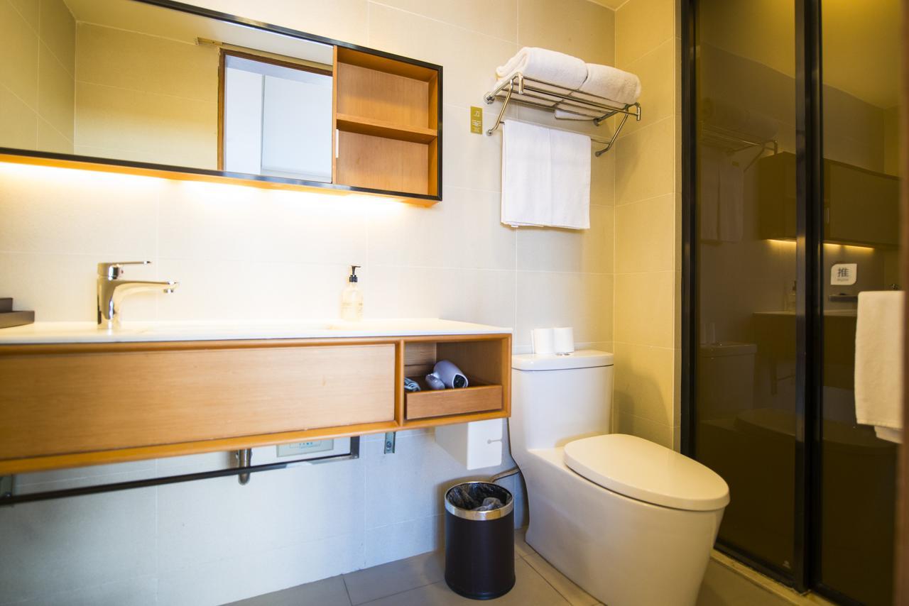 Ji Kangqiao Hunan Road Hotel 3*